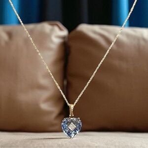 18k Gold Heart Shaped Faceted London Blue Topaz & Princess Cut Diamonds Pendant
